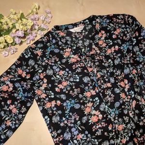 Floral lace-up 3/4 sleeve tunic blouse